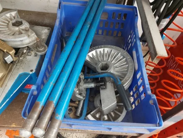 3#8080 Magazzino e materiale per impianti elettrici