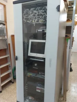 3#8080 Magazzino e materiale per impianti elettrici
