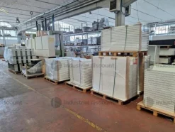 3#8766 Magazzino materiale per falegnameria