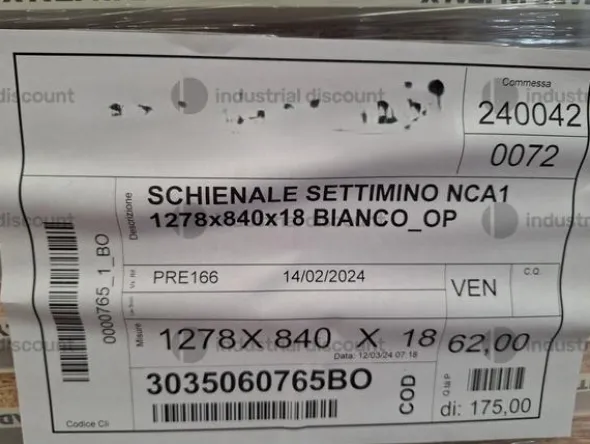 3#8766 Magazzino materiale per falegnameria
