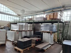 3#8766 Magazzino materiale per falegnameria