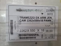 3#8766 Magazzino materiale per falegnameria