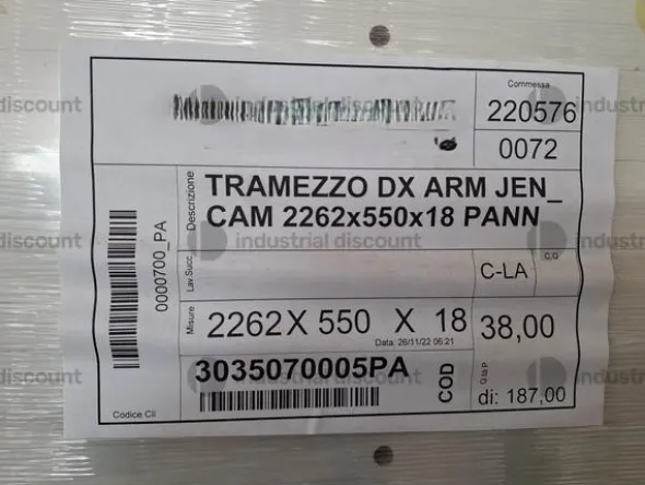 3#8766 Magazzino materiale per falegnameria