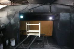 90#70720 Magazzino materie prime e macchinari per caminetti