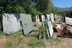 90#70720 Magazzino materie prime e macchinari per caminetti
