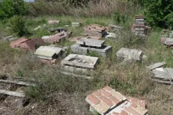90#70720 Magazzino materie prime e macchinari per caminetti