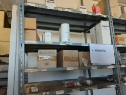 232#8002 Magazzino parti di ricambio
