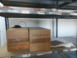232#8002 Magazzino parti di ricambio