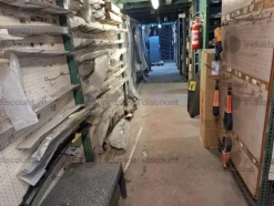 7#9630 Magazzino pezzi di ricambio