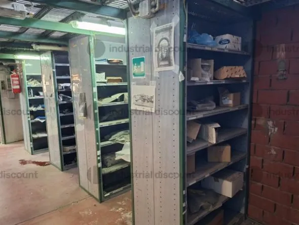 7#9630 Magazzino pezzi di ricambio