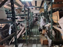 7#9630 Magazzino pezzi di ricambio