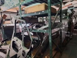 7#9630 Magazzino pezzi di ricambio