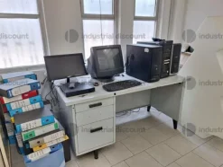 7#9630 Magazzino pezzi di ricambio