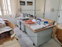 7#9630 Magazzino pezzi di ricambio