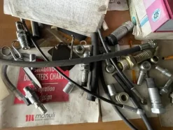 6#6473 Magazzino ricambi auto e trattori agricoli
