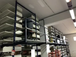 2#6948 Magazzino ricambi e scaffalature