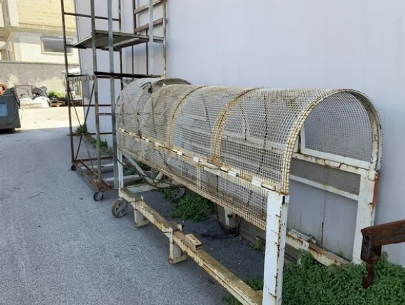 2#6948 Magazzino ricambi e scaffalature