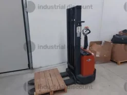 1000#8883 Magazzino rotativo verticale Modula, attrezzature per la confezione e magazzino di pellami e tessuti