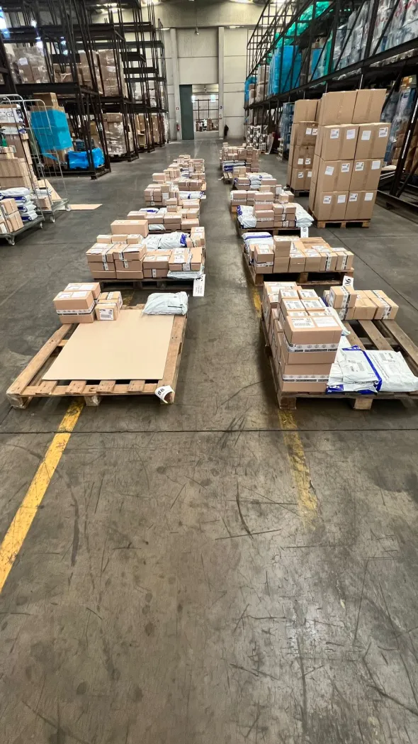 Magazzino / spazi logistici 1000 metri quadri Latina