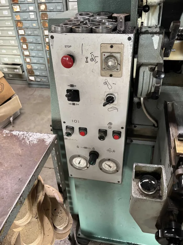 MA MECC P54P Fresatrice automatica