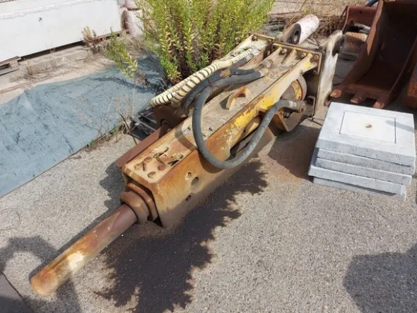 25#5562 Martellone per escavatore New Holland