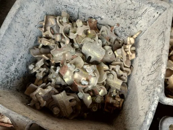 2#7642 Materiale e attrezzatura da cantiere edile