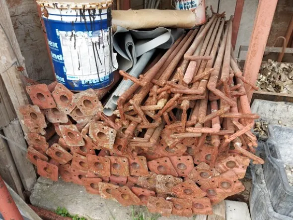 2#7642 Materiale e attrezzatura da cantiere edile