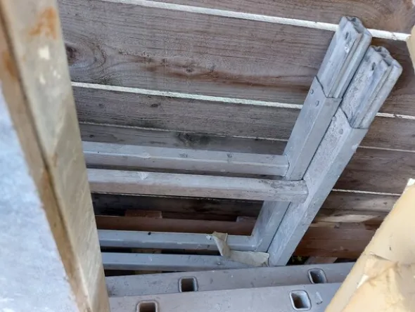 2#7642 Materiale e attrezzatura da cantiere edile