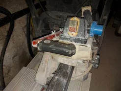 2#7642 Materiale e attrezzatura da cantiere edile