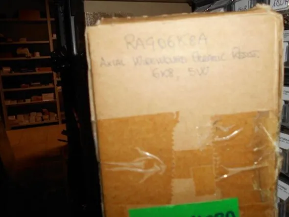 34#7585 Materiale e componentistica elettronica