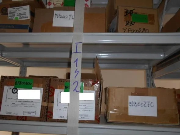 35#7585 Materiale e componentistica elettronica