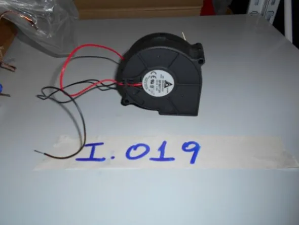 3#7585 Materiale e componentistica elettronica