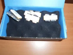 36#7585 Materiale e componentistica elettronica