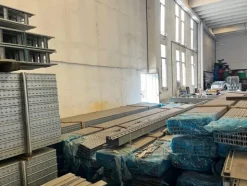 7#8355 Materiale elettrico