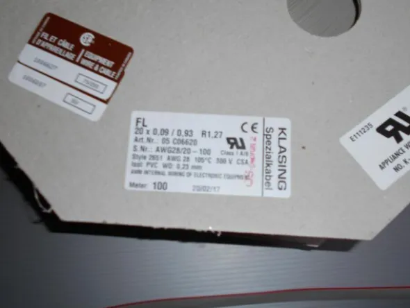 2#7585 Materiale elettrico