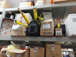 3#7287 Materiale elettrico e accessori per illuminazione