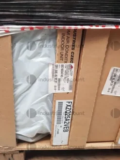 3#9182 Materiale elettrico vario