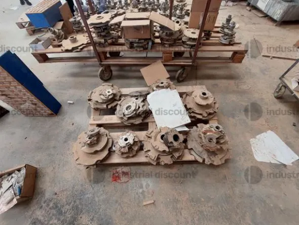 1#10187 Materiale ferroso e infissi e arredi da ufficio