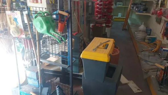 1#6812 Materiale per ferramenta