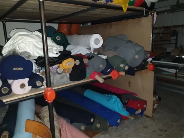 5#5990 Materie prime per lavorazione tessile e capi abbigliamento