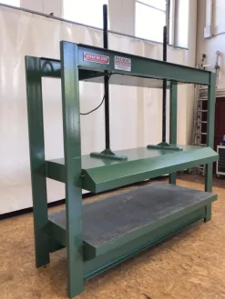 MC1025-1375Pressa a freddo Italpresse