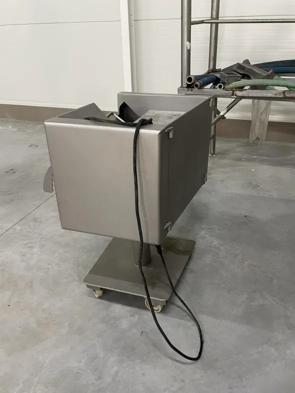 Meat Cutter
