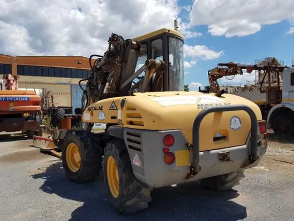 25#4479 MECALAC