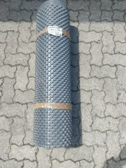MEMBRANA BUGNATA NERA