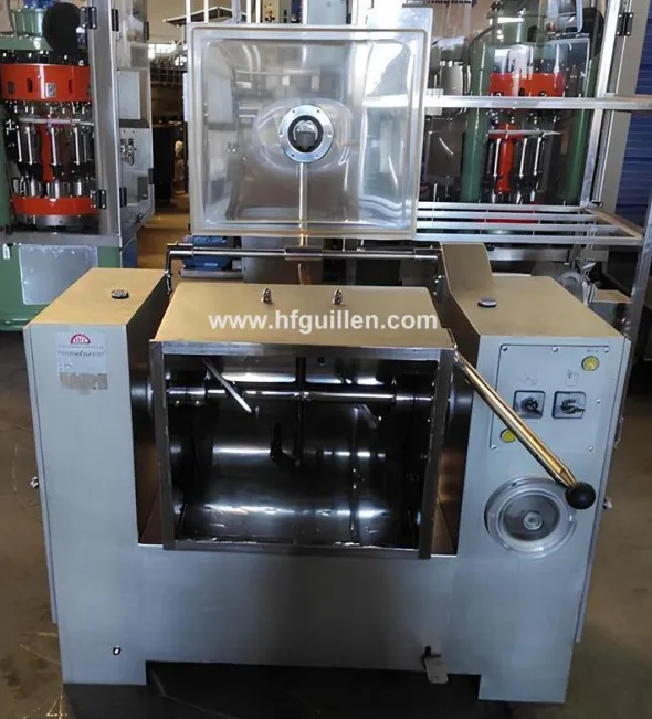 MESCOLATORE IMPASTATRICE PER CARNE SOTTOVUOTO CATO
