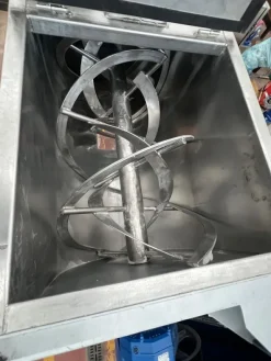 MESCOLATORE POLVERI 1000LT