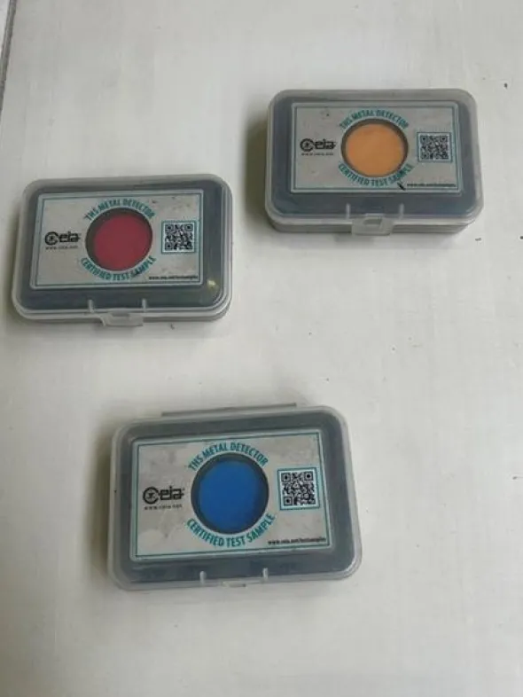 61#8655 Metal detector
