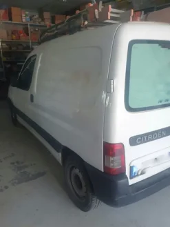 1#8293 Mezzi e attrezzatura da cantiere edile
