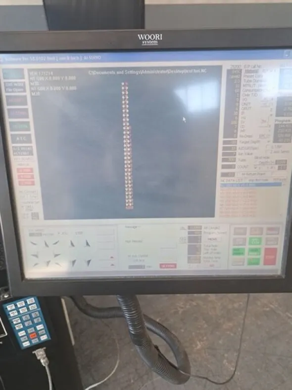 6#7378 Microforatrice EDM a controllo numerico con cambio tubetti automatico