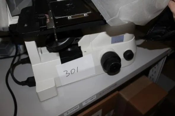 191#22880 Microscopio Nikon